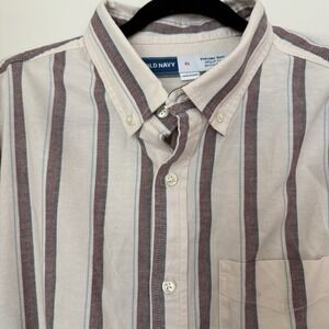 Old Navy Everyday Shirt XL Men Striped Button Down Regular Fit Built-In Flex